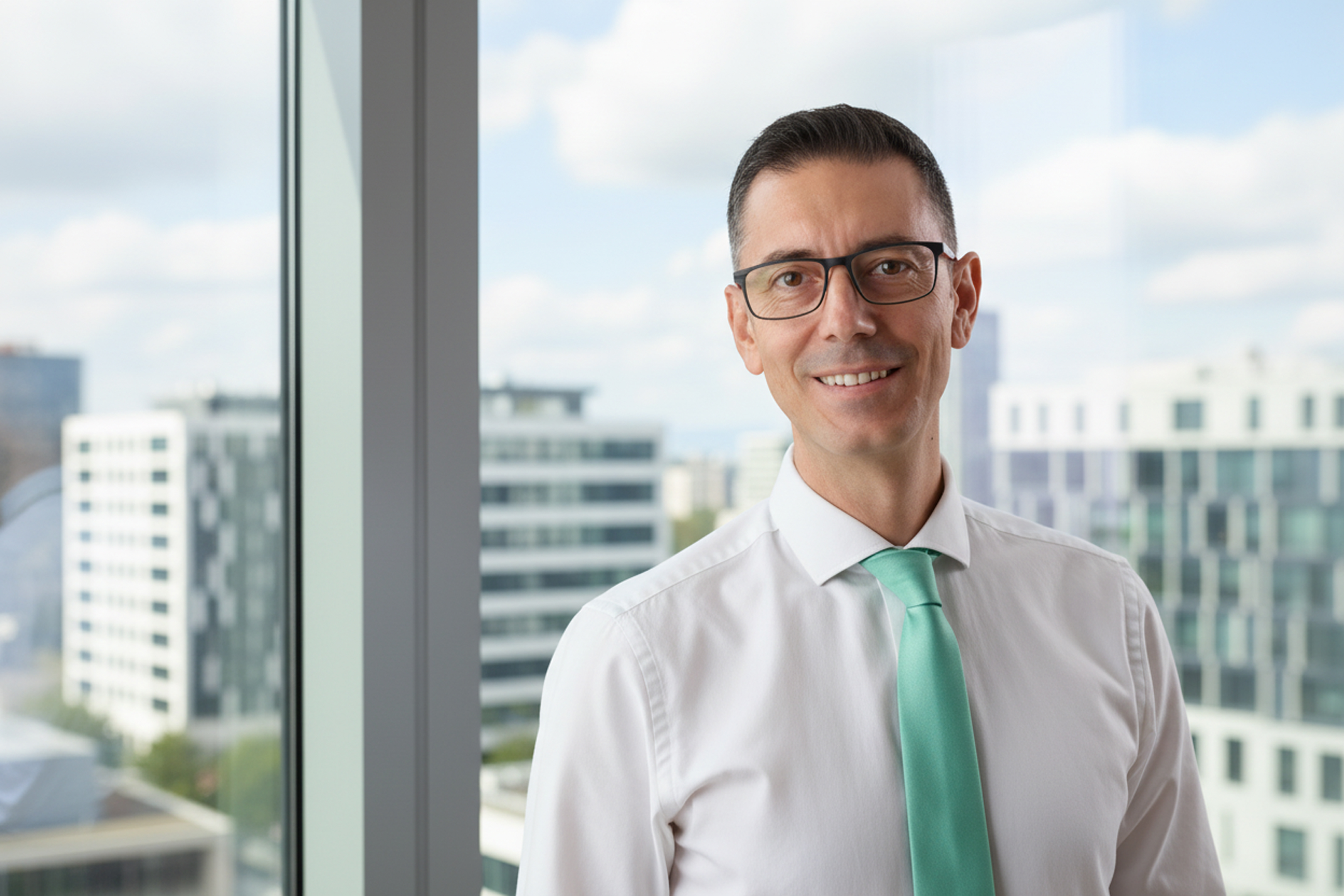 Luis Alcántara – Consultor IA y Presencia Digital